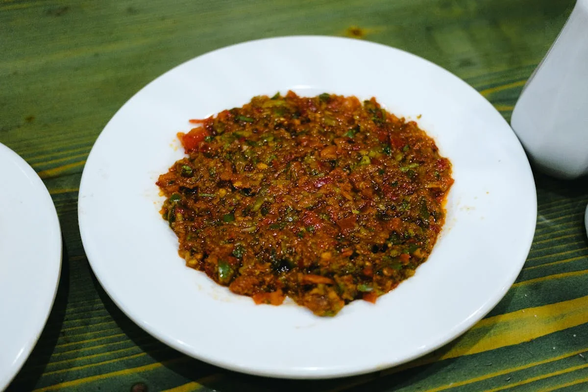 Ezme — turski meze od pasiranog povrća (recept za 4)